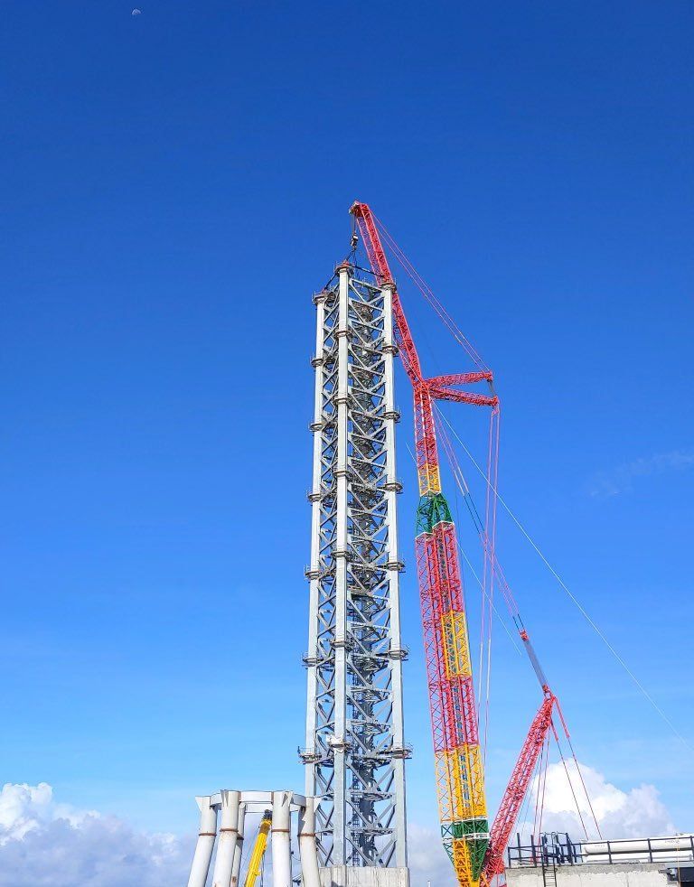 科兴生物 SpaceX星际飞船超重型助推器首次静态点火成功，使用3台猛禽引擎