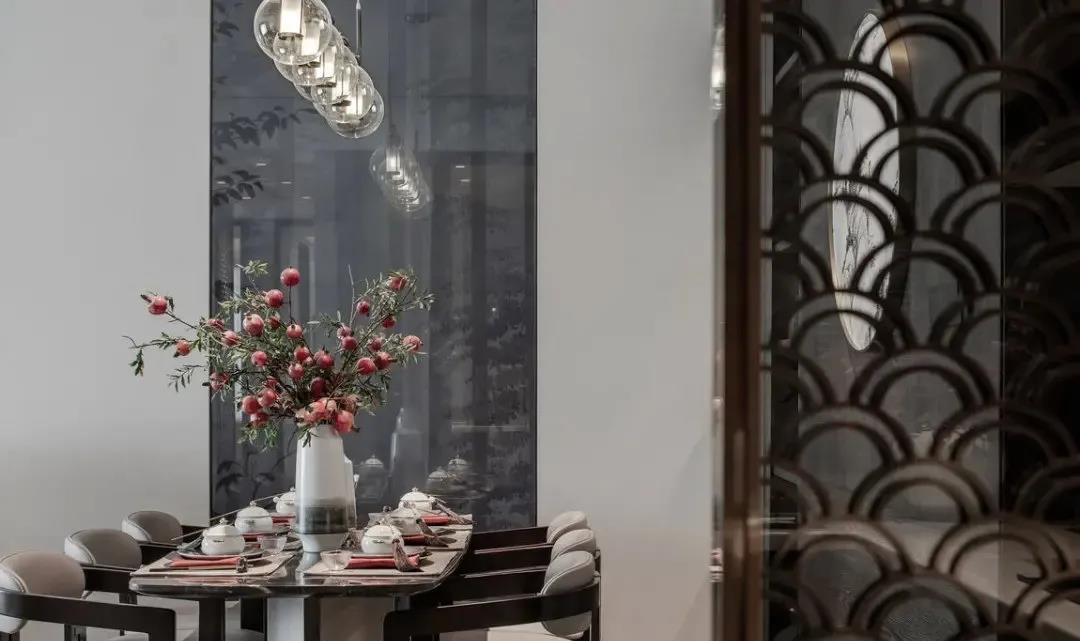 不惑之年无欲则刚|硬装简约，软装古韵十足，这样的新中式风格，大气雅致，端庄沉稳