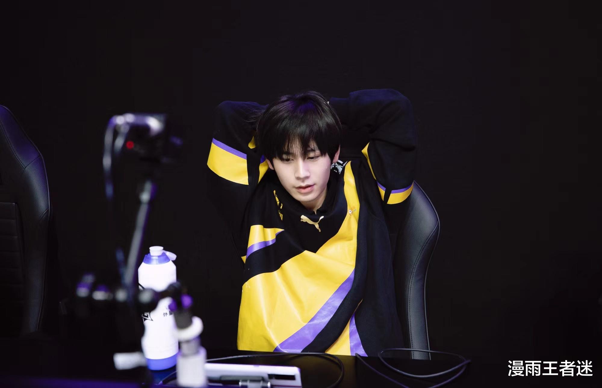 打野|hero教练疯狂招募打野，无畏或效仿小义野转射，久酷该何去何从？