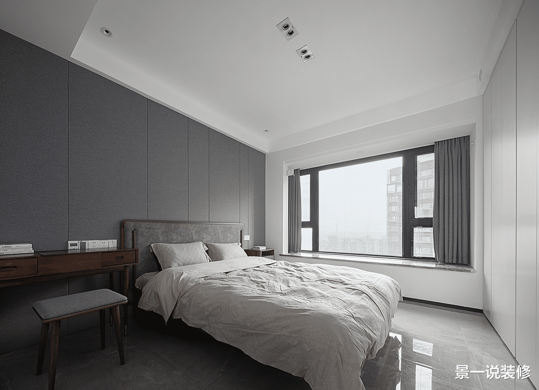 景一说装修|南京135㎡一线江景房，50万装修，电视背景是长江，真是太幸福了