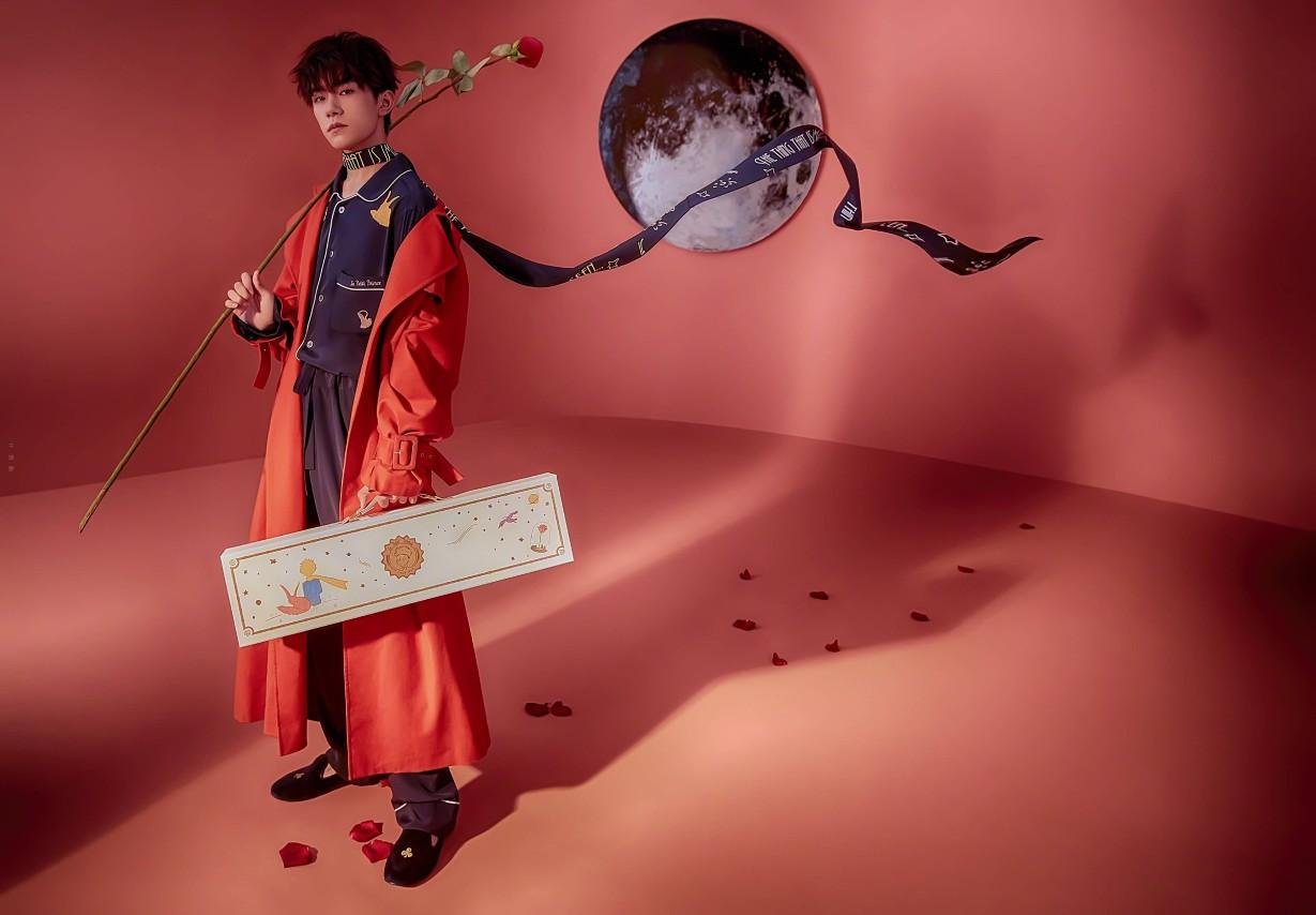 王一博|1月商业顶流明星出炉！王一博遗憾无缘第一，冠军实至名归