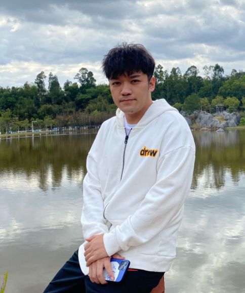 夏雨|《家有儿女》夏雨长大,17年过去形象大变,瘦身成功帅到不敢认