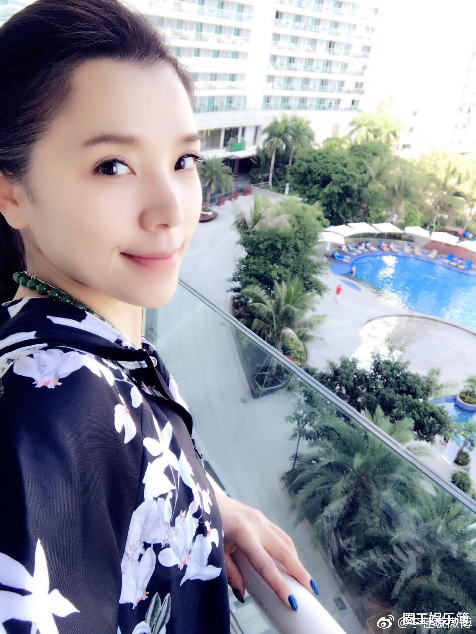 李佳璇|《甄嬛传》丽嫔，丈夫离世淡出演艺圈，如今45岁依然美丽