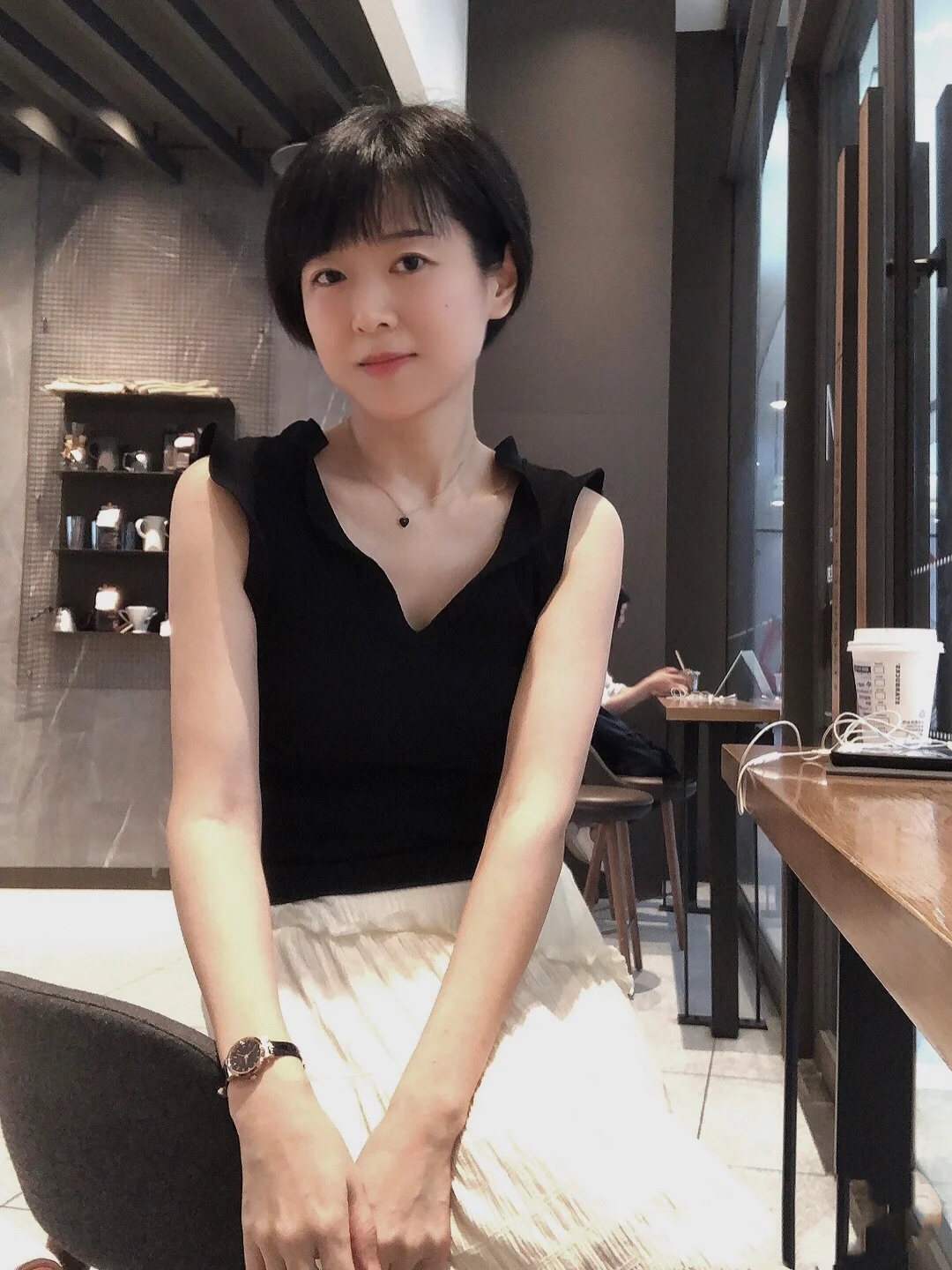 27君|想扮嫩，头型和穿着很重要！