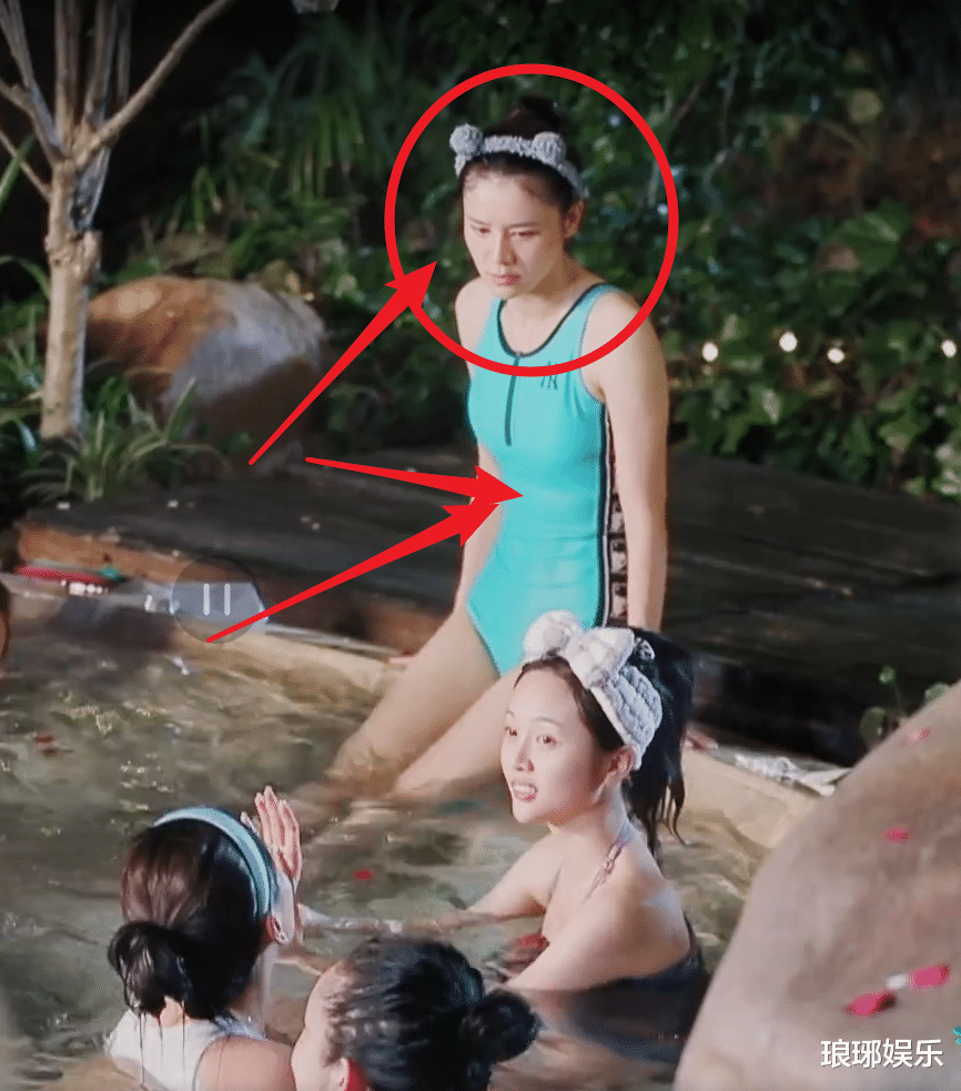 刘涛|妻子5素颜泡温泉，张馨月产后身材成焦点，42岁的刘涛我却看愣了