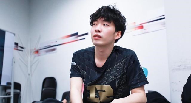 cryin|成为RNG短板的Cryin，单周Rank100把，他能否调整回来？