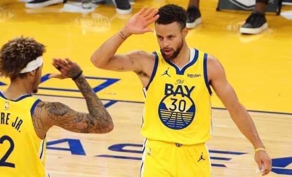 清浅微笑的我|恭喜库里！勇士终于行动！出手就是球星，金州或创历史奢侈税新高