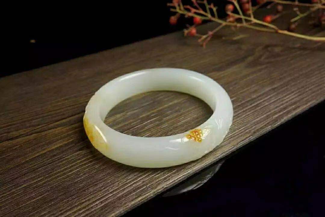 玉雕|你想知道手中的和田玉值多少钱么？