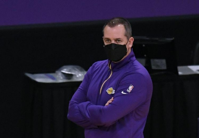 刘华体会讲体育课|短线操作?沃格尔被猜测只再续约湖人一年 新季能否冲冠成关键