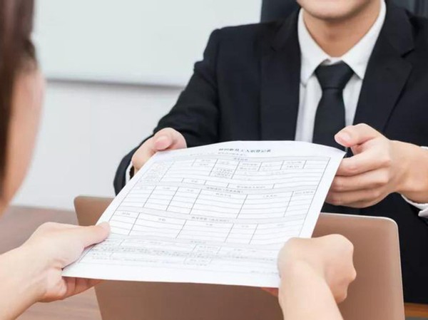 求职|37岁IT男求职被秒拒，有十多年技术经验，为啥还找不到工作？