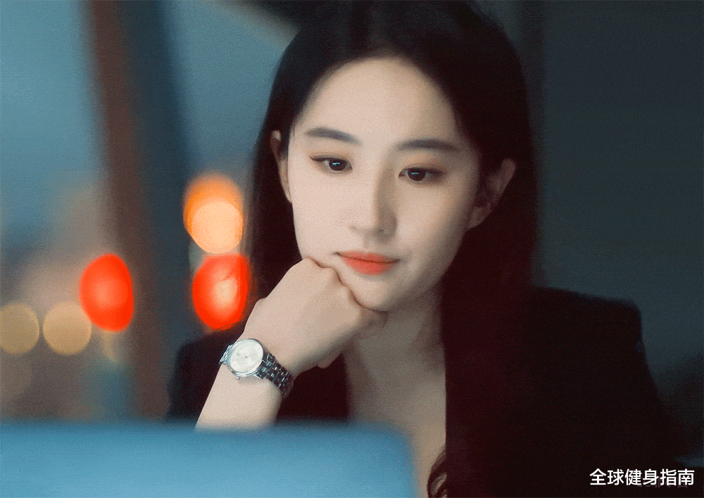 刘亦菲|刘亦菲近照曝光引吐槽!网友惊呆:我瞎了吗?这TM是我女神?