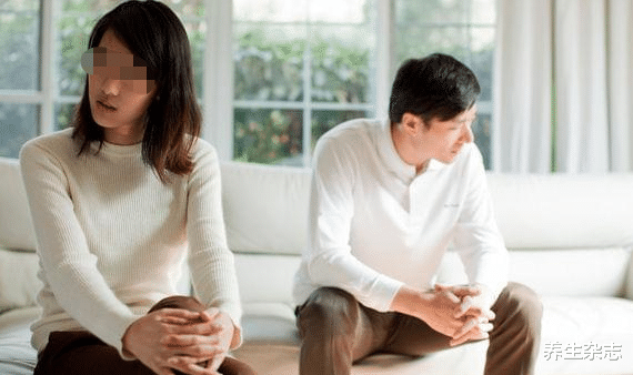 肝脏|48岁男子每天“跑步”养肝，肝硬化入院，医生：2个习惯害了他