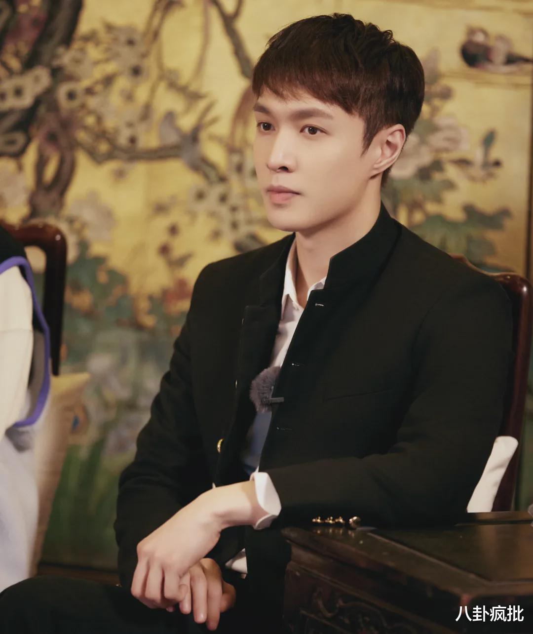 电影|邓超拍电影？摇滚皮裤国际章离婚？林更新坑杨紫？张艺兴选妃？