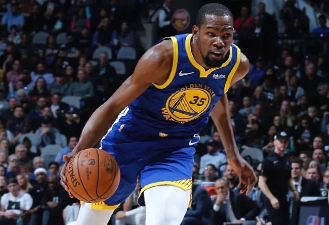 凱文·杜蘭特|杜蘭特并非投敵，庫里自降身價讓出球隊老大的原因你知道？說出來你不信！