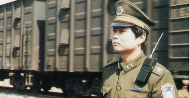 中俄火车大劫案主犯,潜逃18年成慈善企业家,其母注销户口时暴露
