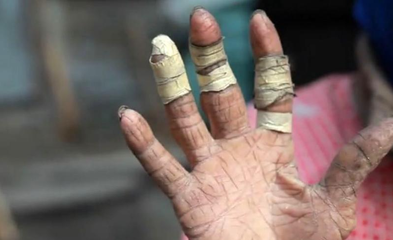 浪子芳华 86岁的农村老奶奶对我说，农村生活太难了，她想到城里去打工扫地