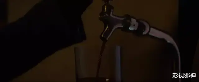 梅根·福克斯|看完这部养眼新片，又被吸干了……