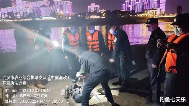 山东省|山东一男子炫耀“射鱼”成果，网友质问：射这么多鱼不愧疚吗