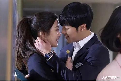 文佳煐|“初恋系女神”文佳煐：10岁出道精通三国语言，颜值更是令人羡慕