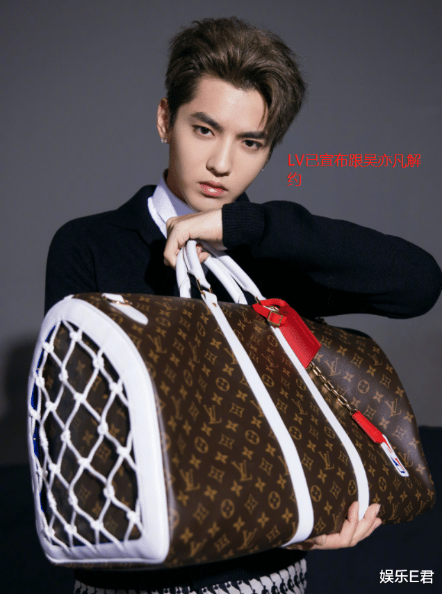 吴亦凡|吴亦凡粉丝大闹广州地铁，高举手机为偶像喊冤，网友：想给他一脚