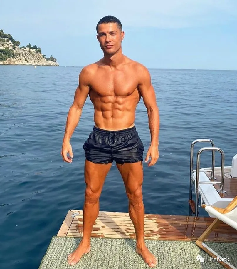 C罗|36岁的C罗,26岁的身体!这就是他不喝可乐的原因