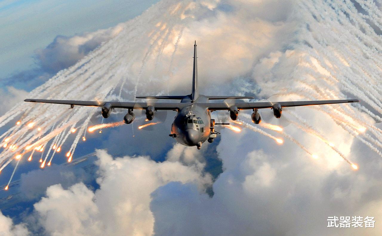 ac-130|可将地面目标直接蒸发掉的榴弹炮飞机：AC-130U空中炮艇