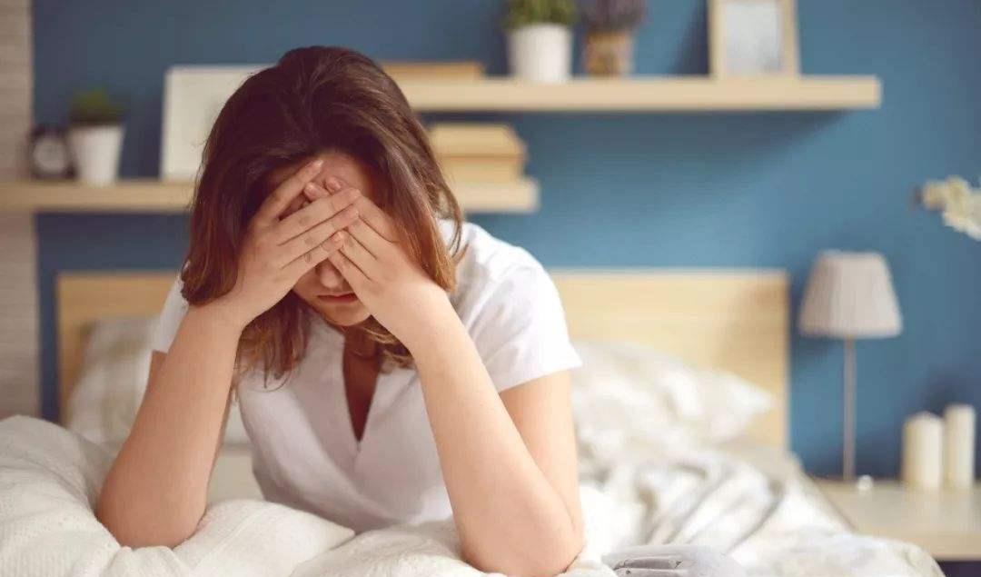 小雪妈妈育儿|“月子仇一辈子”,女人真正该恨的,这个人不该是婆婆