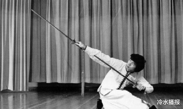 李小龙|他是和李小龙交手耗时第一久之人，撑了三分钟，被李起了专用称呼