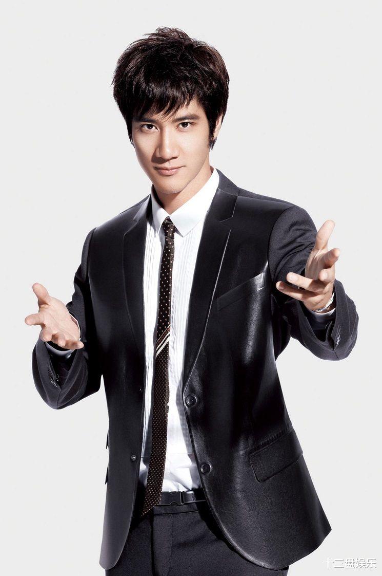 王力宏|看王力宏妈宝男是怎么炼成的，就明白李靓蕾曝光他有精神病不奇怪