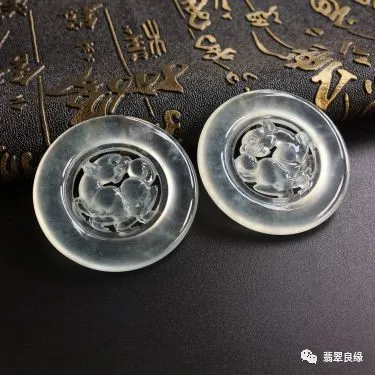 翡翠|随手一捡的石头居然价值四百万 玻璃种翡翠原石藏乾坤