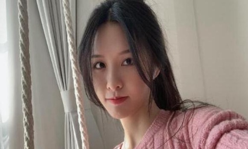 美颜|斗鱼一姐阿冷最近消息 直播不小心关了美颜秒变“照骗”