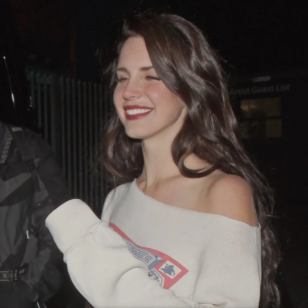 王菲|她13岁成美艳甜心，却因变胖被骂滚出娱乐圈：好笑，姐不靠脸吃饭