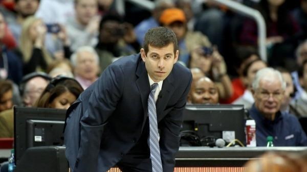 小姐姐 挖湖人墙角！绿军有意3大冠军拼图，史蒂文斯彻底否决安吉操作