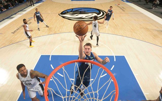 馬刺隊(duì)|狂飆50+26，雙子星掀翻西部第7，馬刺自毀長(zhǎng)城，勇士漁翁得利