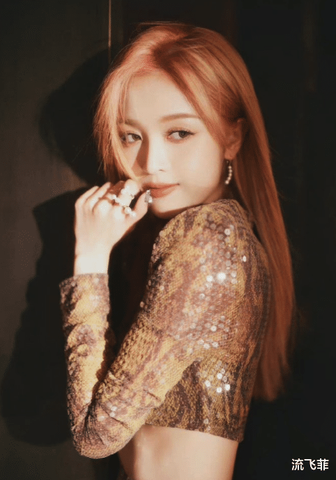 吴宣仪|吴宣仪烤瓷牙太抢眼，但只要她不露齿笑，还是人间小美女