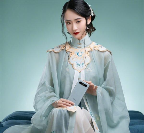 魅族17|魅族17因汉服美女爆火,网友:告诉老外,啥是中国风审美!