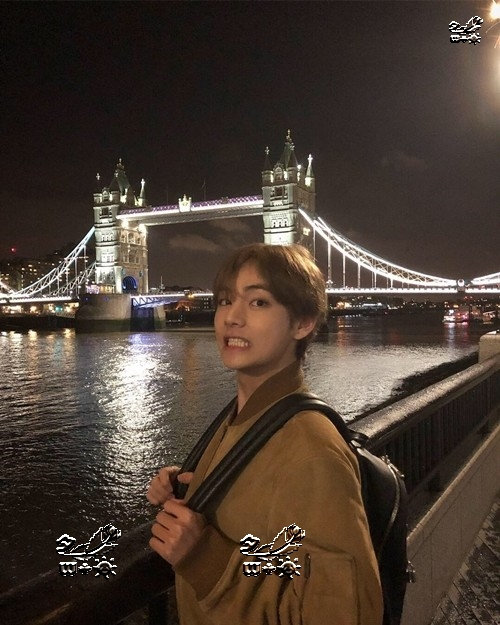 防弹少年团|这次是开衫和项链!BTS防弹少年团V金泰亨,不停地让单品脱销