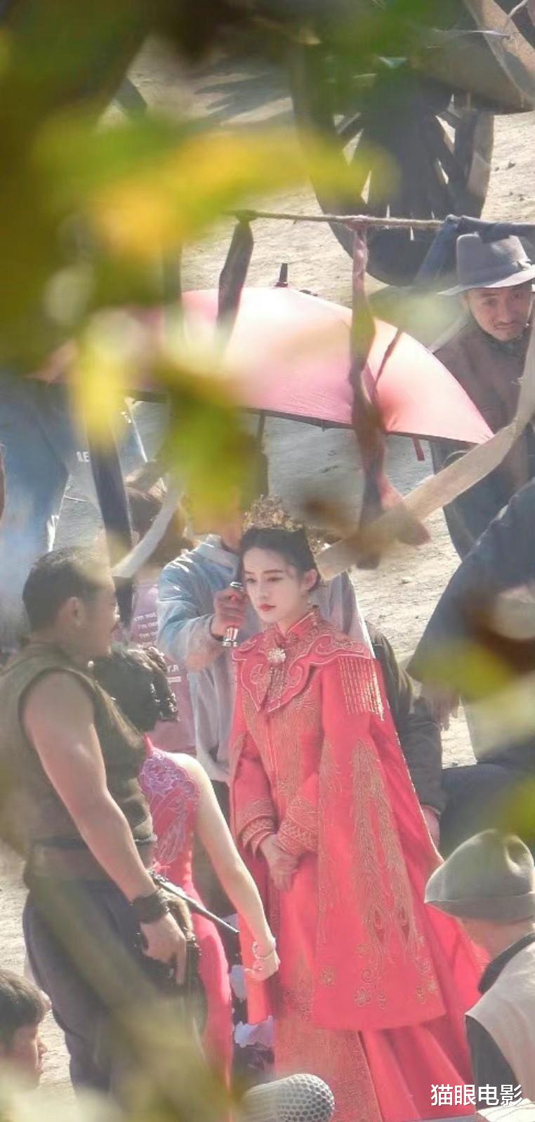 李沁|31岁李沁红衣造型好美，头戴金簪成人间富贵花，新剧与任嘉伦搭档