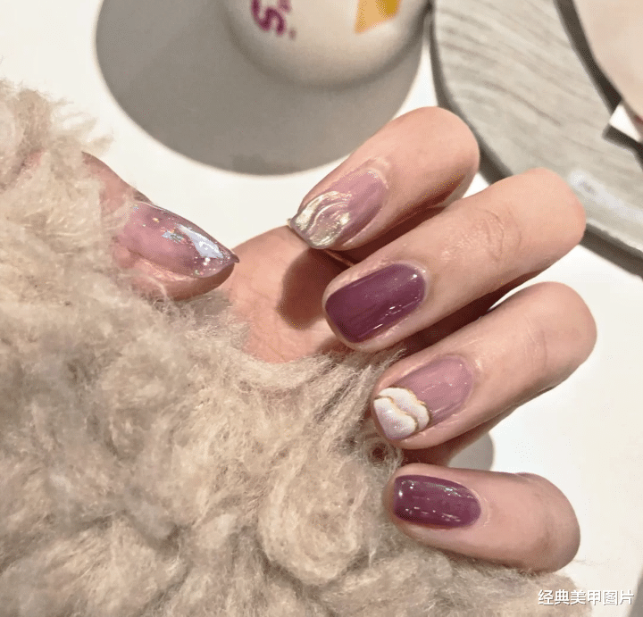 运动|优雅高级的紫色美甲，贵族大小姐风范