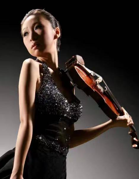 娱乐圈|38岁艺术家因抑郁症跳楼自杀，友人发文悼念，回忆其生平痛哭不已