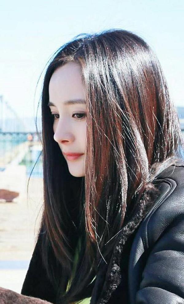 杨幂|快快快，抓紧上车了，大幂幂的专列就要启动了