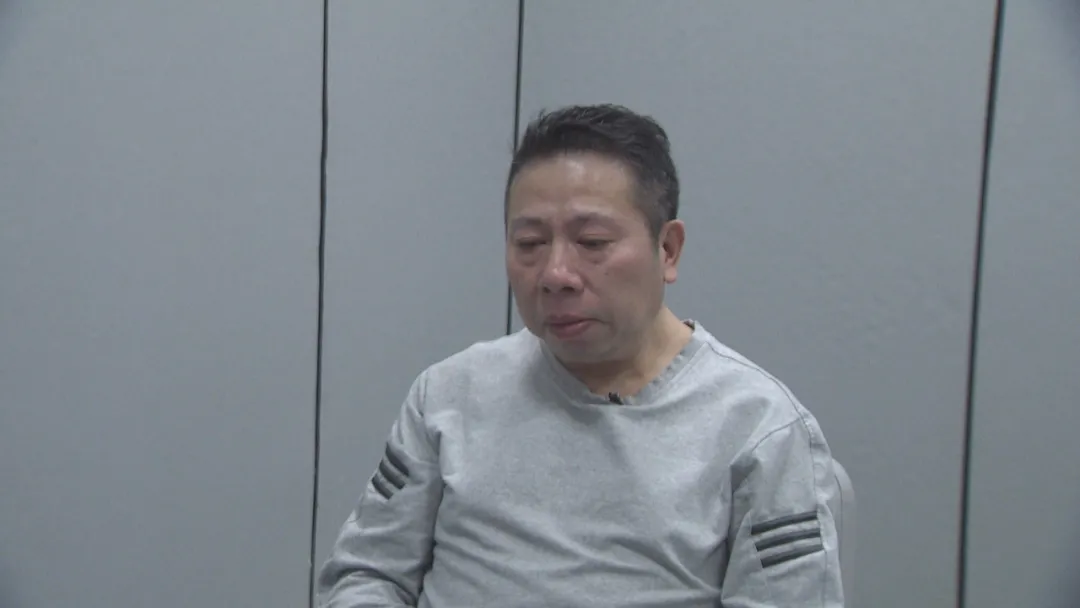 丁仁仁|他一次性收受100万元后便一发不可收拾，彻底沦为金钱的俘虏