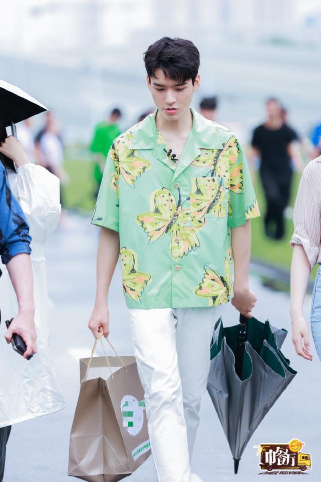 龚俊|龚俊发文暂别《中餐厅》，离了王牌扑街指数暴增，芒果实惨