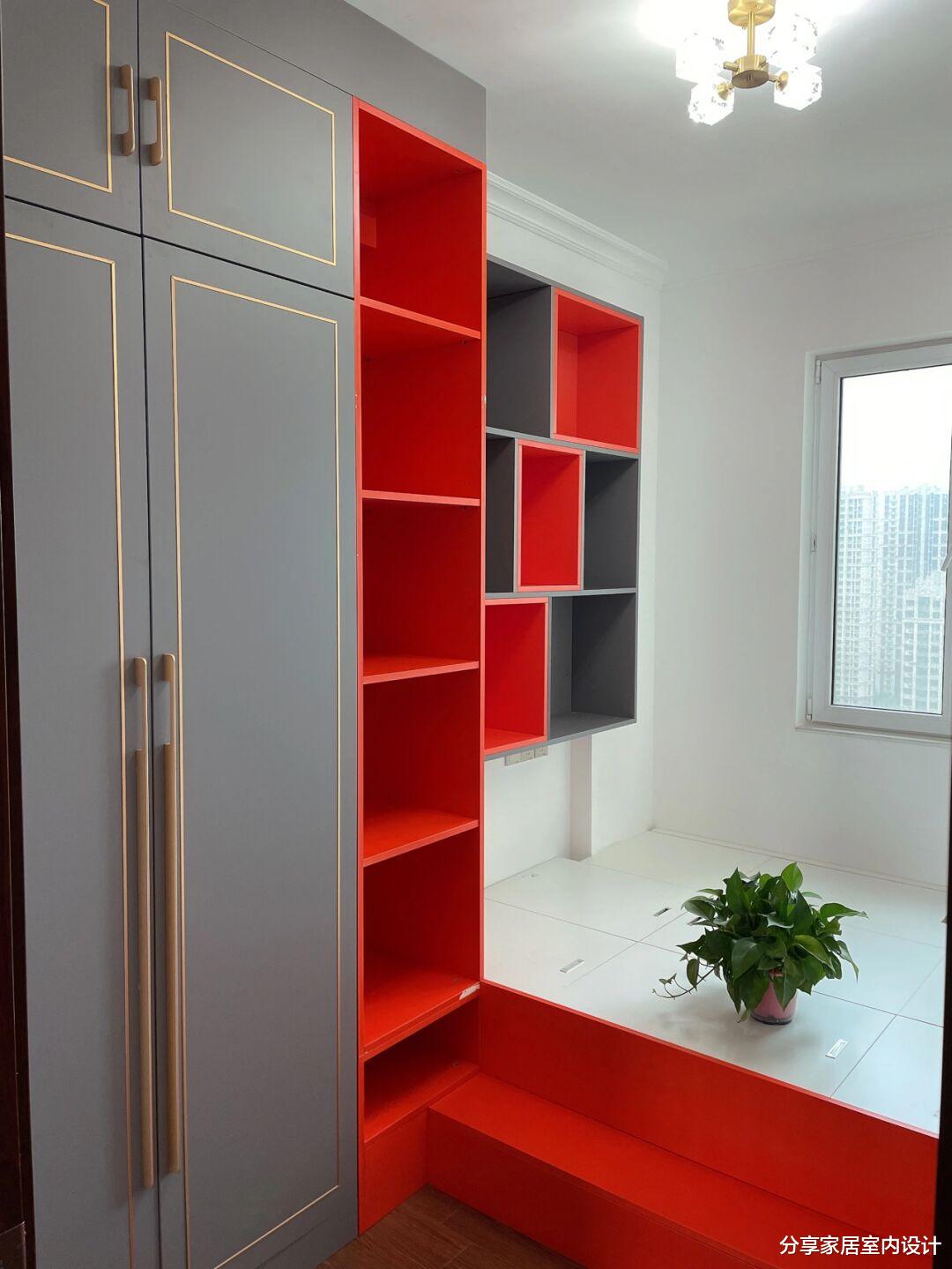 看她家新房,全屋不做吊顶太简洁了,全屋定制的柜子令人满意!