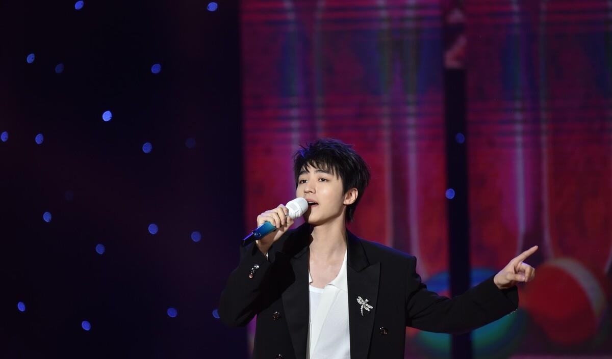 TFBOYS|TFboys的十年之约！内地版“小虎队”成军十年，成员发展大相径庭