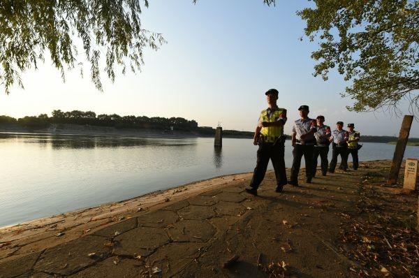 益阳|武汉成立公安复转军人护渔队,沿江巡逻