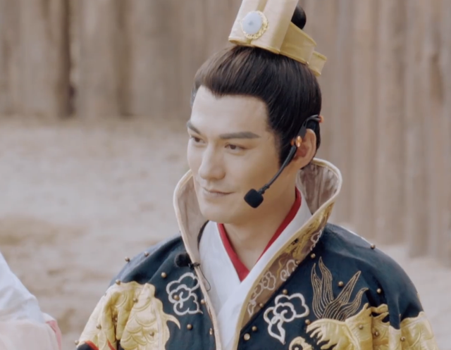 乔振宇|爷青回！吴奇隆时隔20年再扮萧十一郎，乔振宇眉间点朱砂重现经典