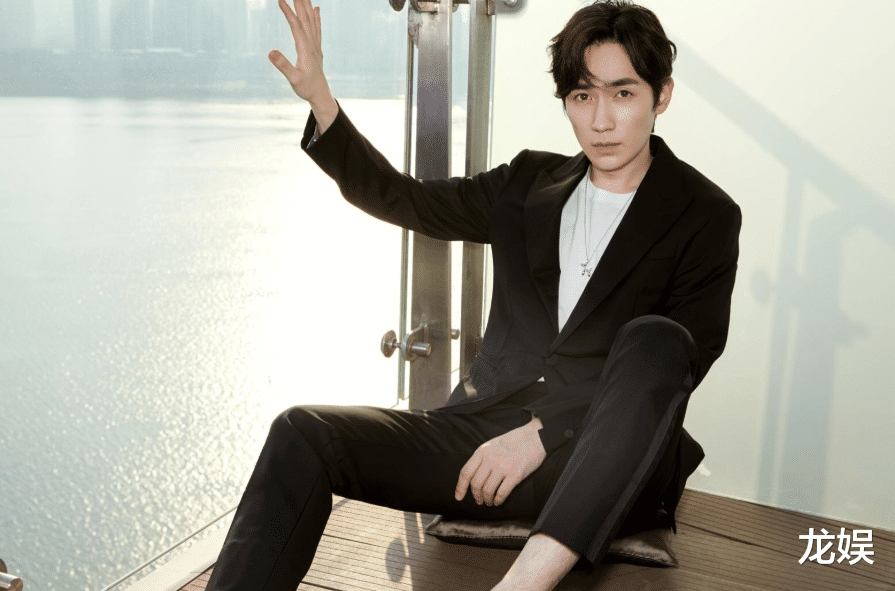 邓伦|朱一龙受害？王一博眼神？任嘉伦下坡路？邓伦旧爱？李荣浩分居？