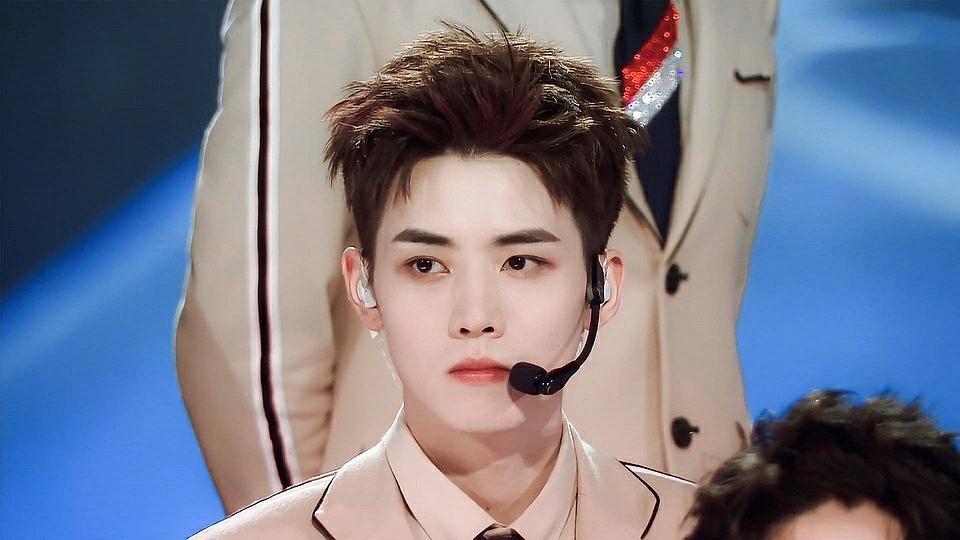 人民英雄|公然侮辱人民英雄？“造星”越来越丑态毕露！官方紧急叫停选秀