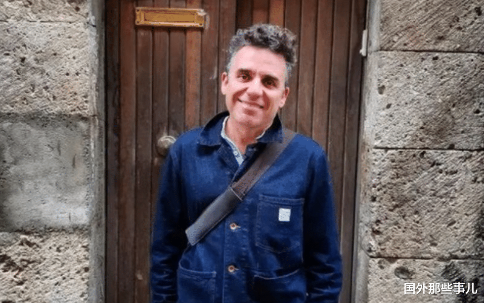 国外那些事儿 男子出了几趟国随手花8元买下一套房,还白得20万现金